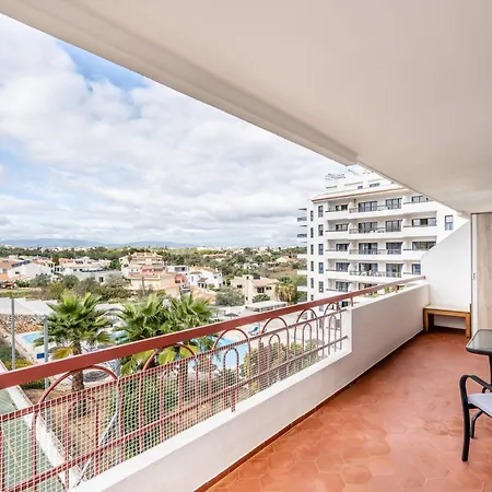 Becas House Apartment *
